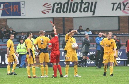 Calum Woods red card Calum Woods red card