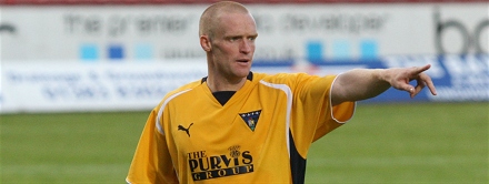 Greg Shields v Dundee United Greg Shields v Dundee United