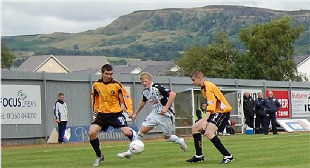 Willie Gibson v Dumbarton Willie Gibson v Dumbarton