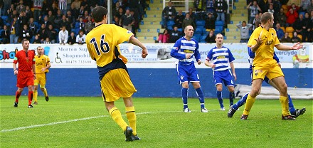 Campbell sticks away the equaliser Campbell sticks away the equaliser