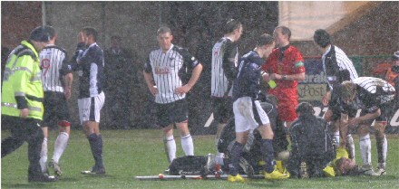 Greg Paterson injured v Dundee