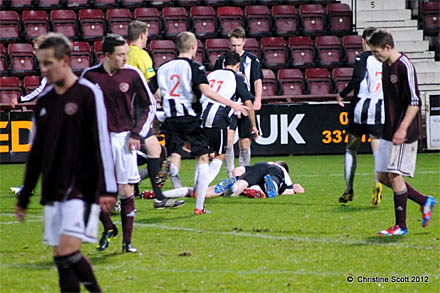 Pars celebrate what turned out to be the winner Pars celebrate what turned out to be the winner