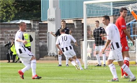 Andy Kirk scores v Stirling Albion 2-0 Andy Kirk scores v Stirling Albion 2-0