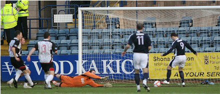 Leigh Griffiths scores for Dundee Leigh Griffiths scores for Dundee