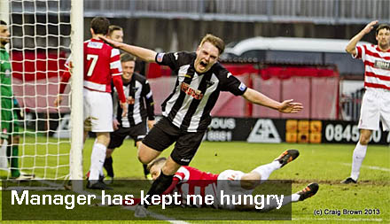 Chris Kane scores Chris Kane scores