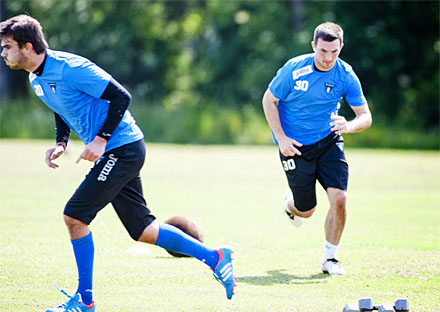 Ryan Goodfellow chasing Michal Hrivnak for no.1 shirt Ryan Goodfellow chasing Michal Hrivnak for no.1 shirt