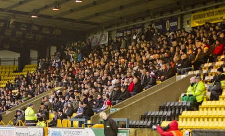 Pars fans at Braidwood Motor Company Stadium Pars fans at Braidwood Motor Company Stadium