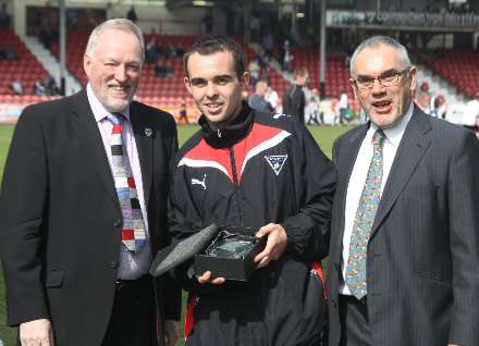 2009-10 Centenary Club Young Player of the Year - Nick Phinn with John Swift and Pete Campbell 2009-10 Centenary Club Young Player of the Year - Nick Phinn with John Swift and Pete Campbell