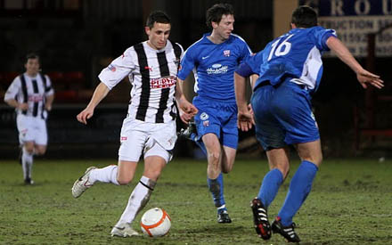Steven McDougall v Montrose Steven McDougall v Montrose