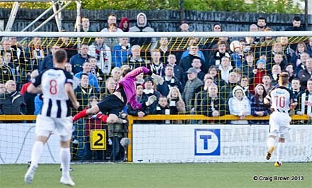 Alloa`s second goal v Dunfermline Alloa`s second goal v Dunfermline