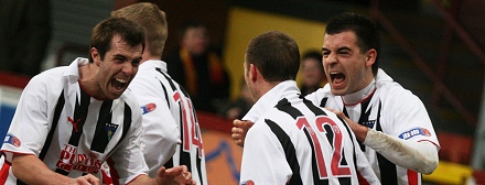 Graeme Holmes (left) Graeme Holmes (left)