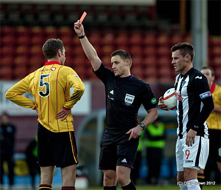 Aaron Muirhead sees red Aaron Muirhead sees red